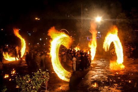 شب‌ عاشورا، به رنگ نور، به نام روشنایی